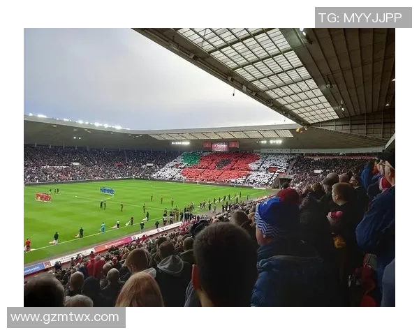 十年前的足球传奇风采，回顾那些曾经闪耀绿茵场的黄金岁月